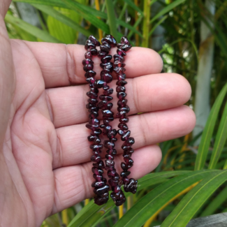 Red Garnet Chips Bracelet - SokoSokoltd