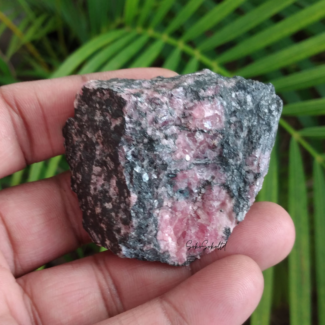 Rhodonite Specimen - SokoSokoltd